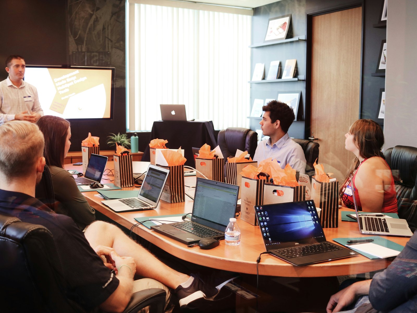 The Widening Employee Satisfaction Gap Between Employers